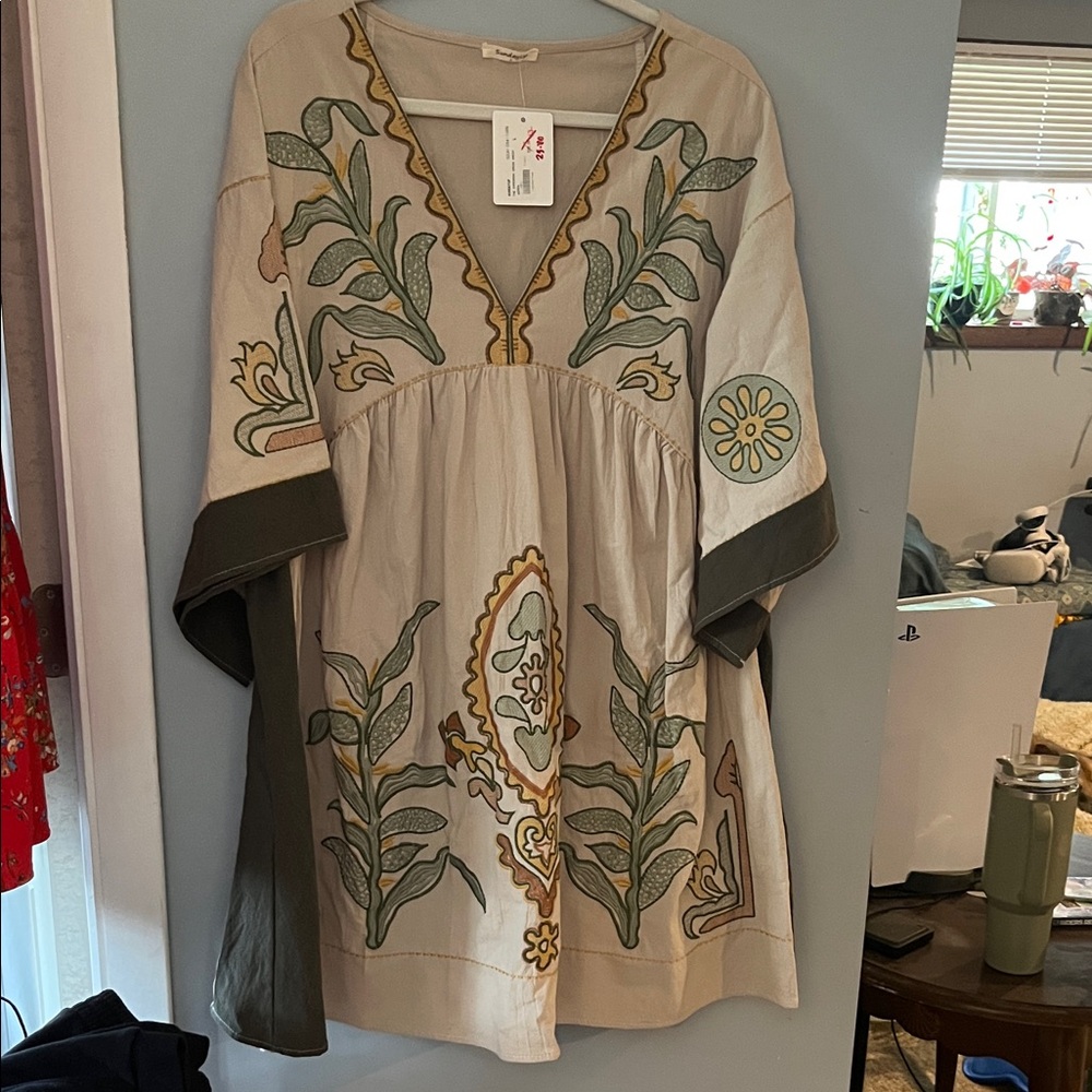 Floral Embroidered Cream Dress